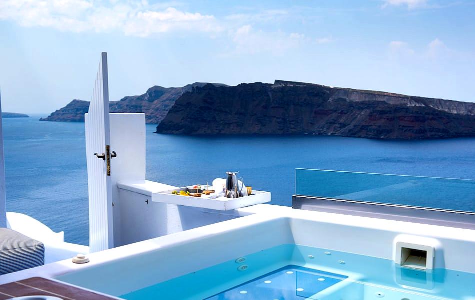 Hyperion Oia Suites